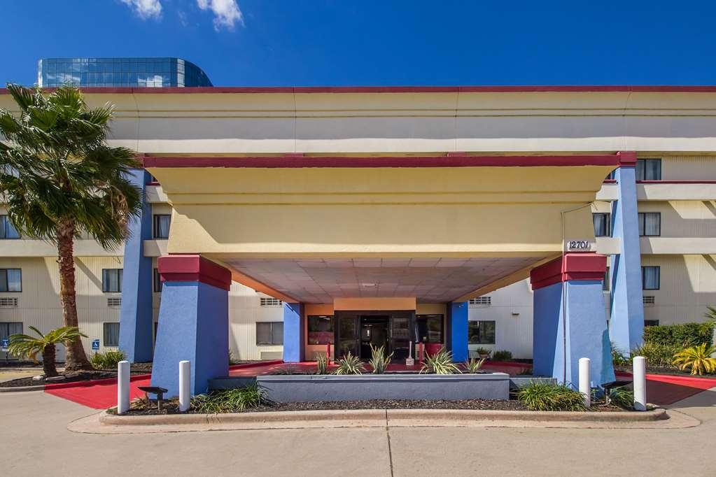 Rodeway Inn Houston North Greenspoint Dış mekan fotoğraf